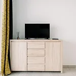 Royal 27 Apartment *